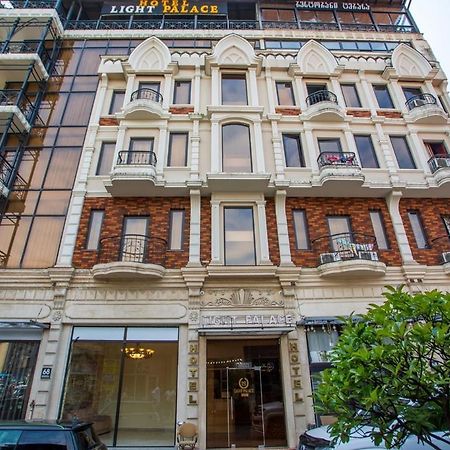 באטומי Hotel Light Palace מראה חיצוני תמונה